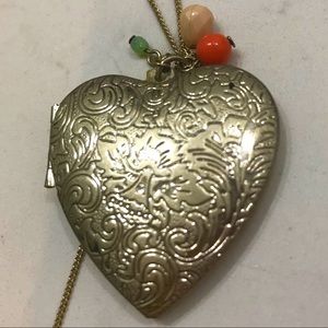 WARM SILVER HEART LOCKET NECKLACE